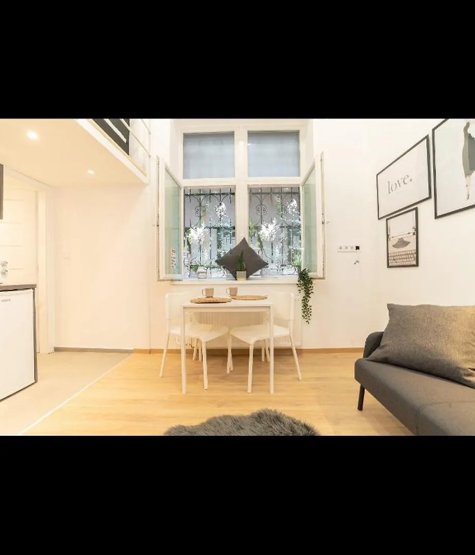 Klauzal Stret New Studio Budapest 0*,  Ungarn